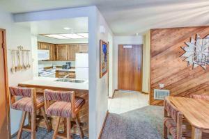 Aspen Creek #113 Family Friendly Condo