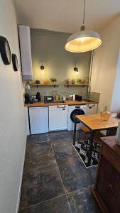 Appartements Le clos Medieval - 2 bedrooms, Wi-Fi, terrace : photos des chambres