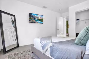 175 Casa Buena Blanca