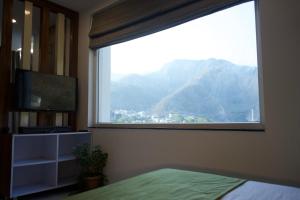 Around stays by the Ganges