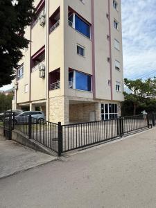 DakiToki apartment
