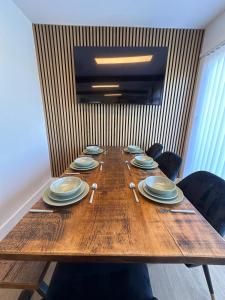 Sailing Lake Lodge - The Beach, Snettisham