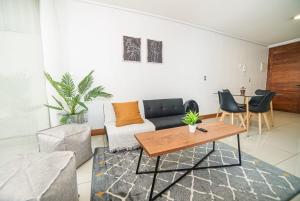Luxurious and Sophisticated 1BR in Las Condes
