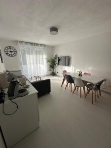 Appartements Superbe appartement en residence avec piscine : photos des chambres