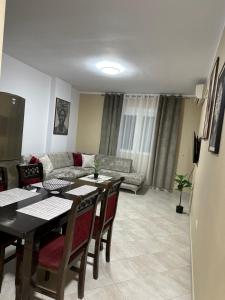 Evas Apartment with Sea View
