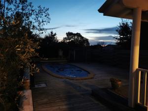 Villas villa near ocean with swimming pool : photos des chambres