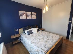 Villas villa near ocean with swimming pool : photos des chambres
