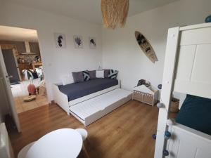 Villas villa near ocean with swimming pool : photos des chambres