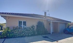 Villas villa near ocean with swimming pool : photos des chambres