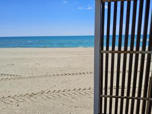 La Mer chez Loulou Clim Terrasse parking