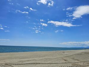 La Mer chez Loulou Clim Terrasse parking