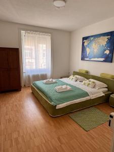 Big, Bright, Central near Exhibition Center