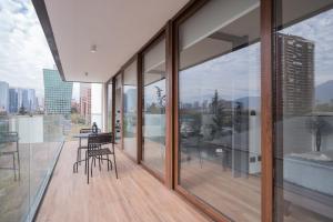 Exclusivity and comfort steps away from the metro