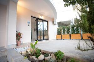 Brand new apartment close to the beach Ap1