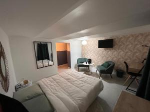 Maisons de vacances La Coloc- Rouen Docks T6 4 Bathrooms Garden : photos des chambres