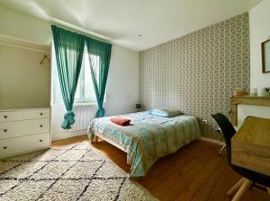 Maisons de vacances La Coloc- Rouen Docks T6 4 Bathrooms Garden : photos des chambres