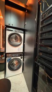 Jacuzzi Glass-House Wislane Tarasy with Sauna and Parking