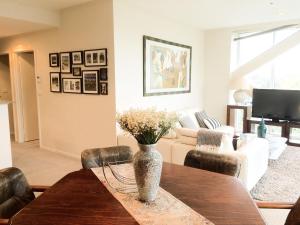 Luxuries CBD Apartment with Views, Apartments - Melbourne