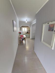 Spiros full House in Marathias