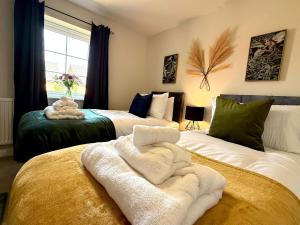 3 bedroom spacious Home in Hampton Water -Peterborough