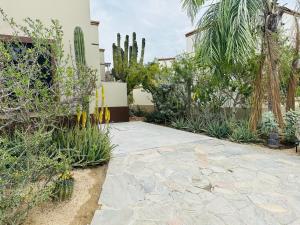 Bright, Stylish Home Near the Beach with Shared Pool