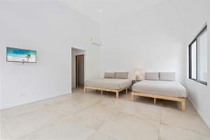 Walk to the Beach Stay in Style