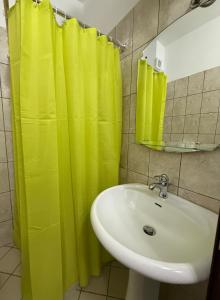 Sea-View Spacious Flat in Durazzo Beach