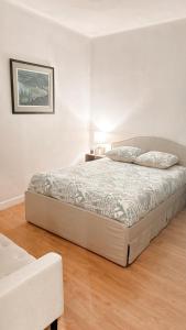 Appartements Grand appartement, 300m des transports en commun : photos des chambres