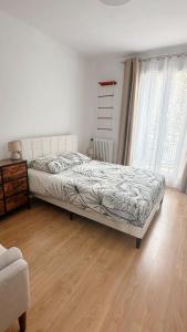 Appartements Grand appartement, 300m des transports en commun : photos des chambres