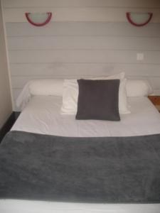 Hotels Les Chiens du Guet : photos des chambres