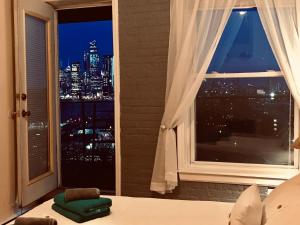 Mega Trade Stunning View - APT 3-4 Combination