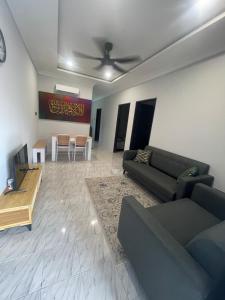 Tanah Embah RumahLima melayu sahaja