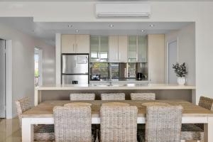 Our Beach House at Husky - Coastal Couples Escape