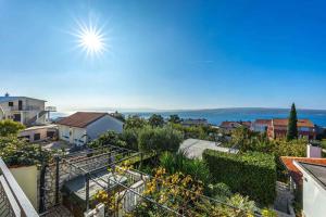 Apartment in Crikvenica 54401