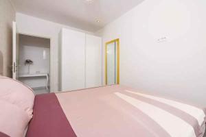 Apartment in Crikvenica 45028