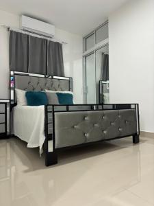 Hermoso Apartamento en 3er nivel con terraza privada