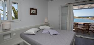 Porto Raphael Residences & Suites Tinos Greece