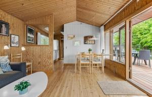 Holiday Home Løvsangervej Dronningmølle Iii