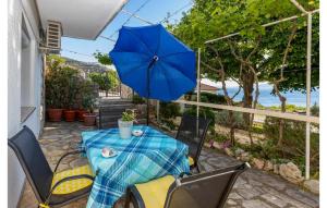 1 Bedroom Cozy Apartment In Sveti Juraj