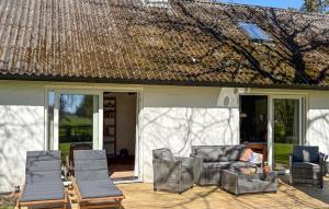 3 Bedroom Cozy Home In Bindslev