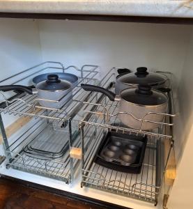 SimplyLovely Modern Condo Near Downtown Ottawa with Free Parking and Patio