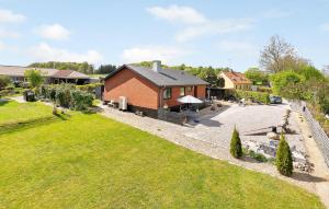 2 Bedroom Cozy Home In Knebel