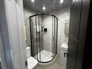 Canterbury Suites - Central croydon near station