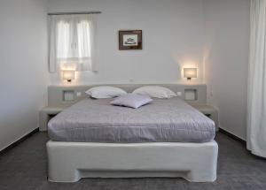 Porto Raphael Residences & Suites Tinos Greece