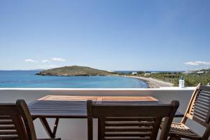 Porto Raphael Residences & Suites Tinos Greece