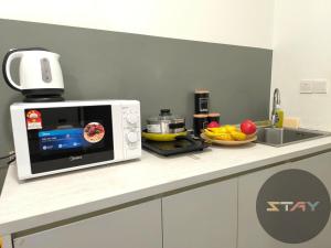 Meridin Sovo 4Pax GreyGreen Retreat Netflix BySTAY