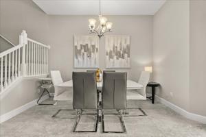 5 Bedrooms 45 Bathrooms Festival 338Cd