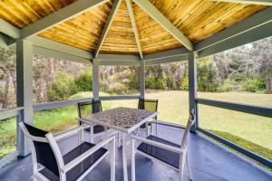 2 Mi to Hawaii Volcanoes Natl Park Tranquil Home