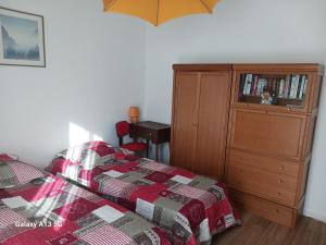 Appartement spacieux 3 pièces avec balcon, animaux admis, près funiculaire - FR-1-411-934