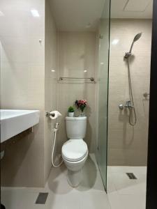 Cozy Studio in Salcedo Village Makati